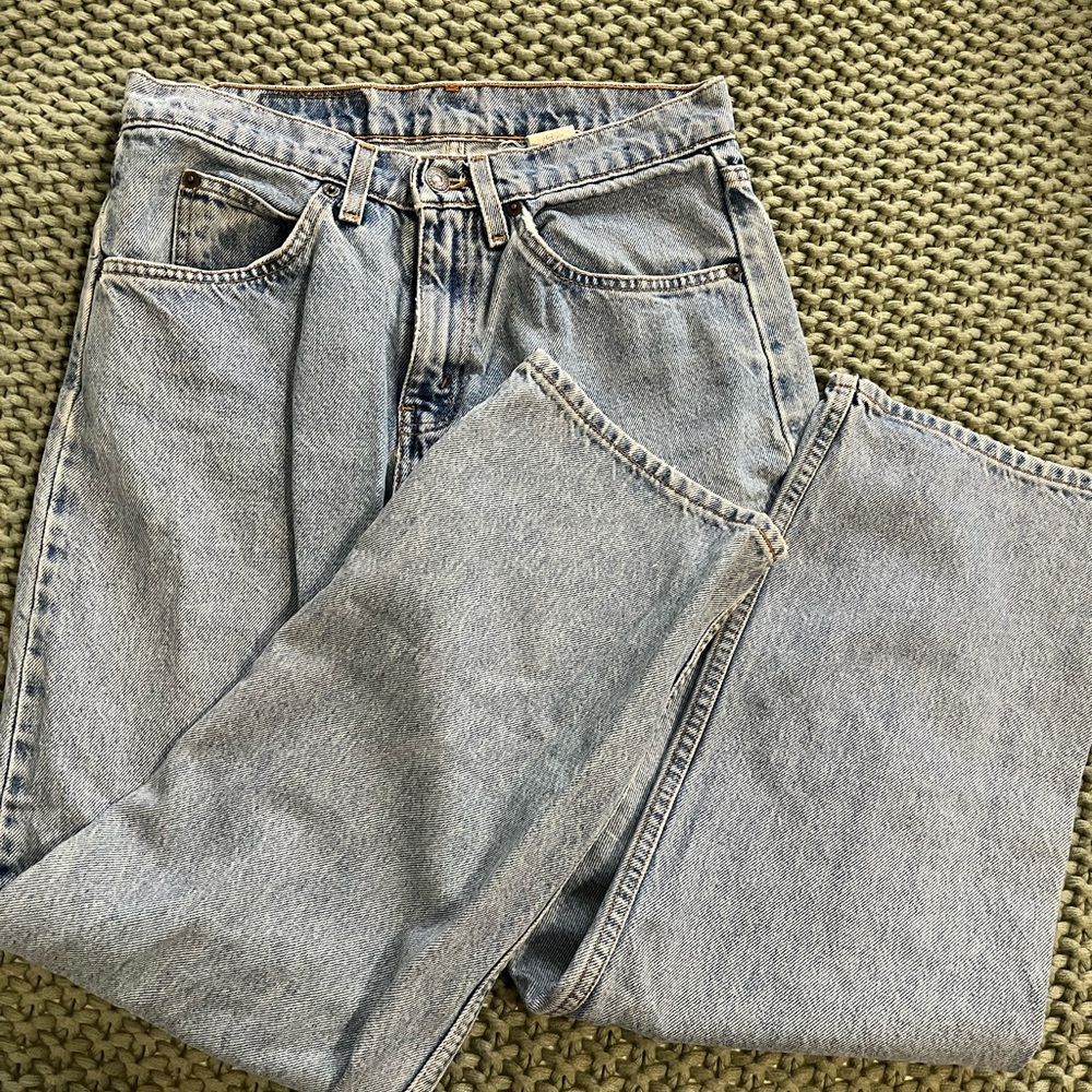 Vintage Levi’s 562 Loose Fit